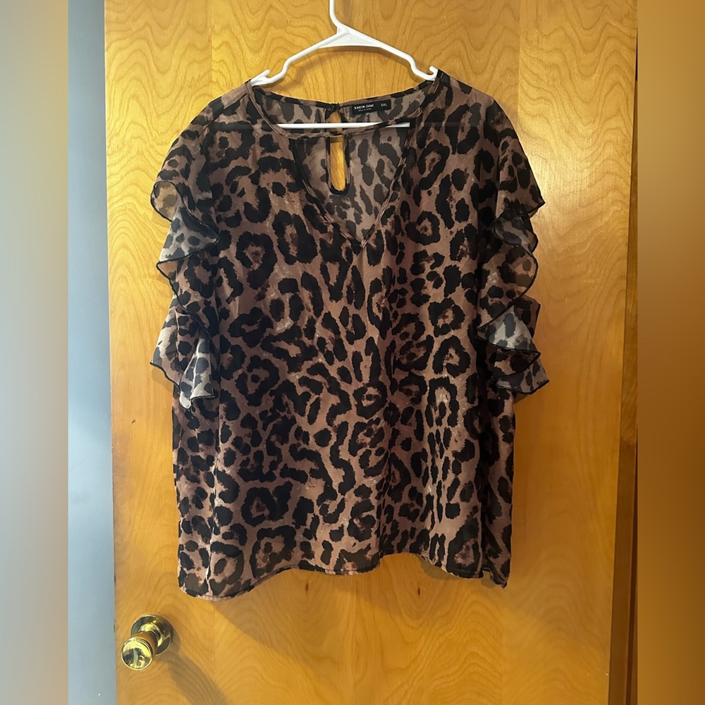 5XL; fits like 2-3XL cheetah print